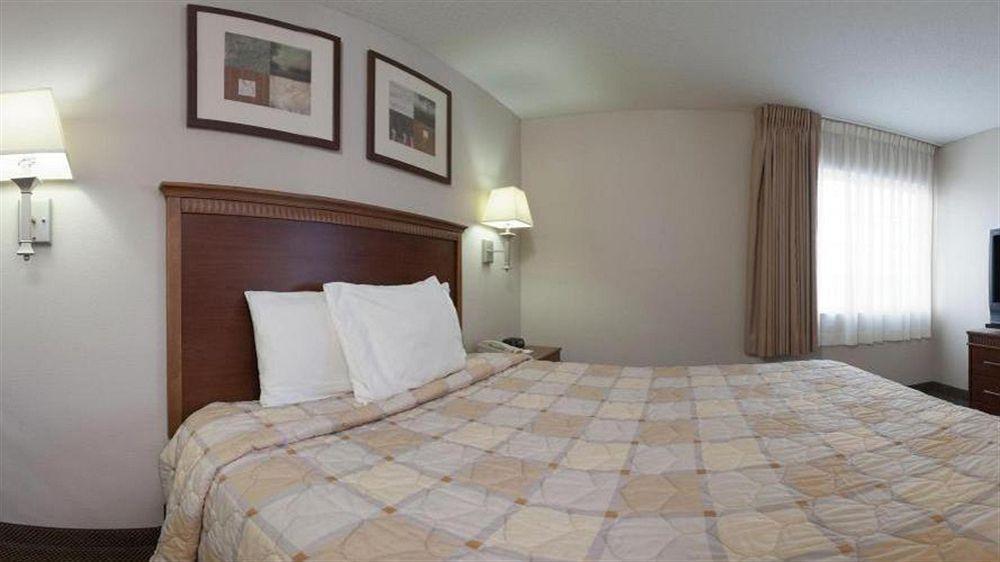 Candlewood Suites Fort Wayne - Nw By Ihg Extérieur photo