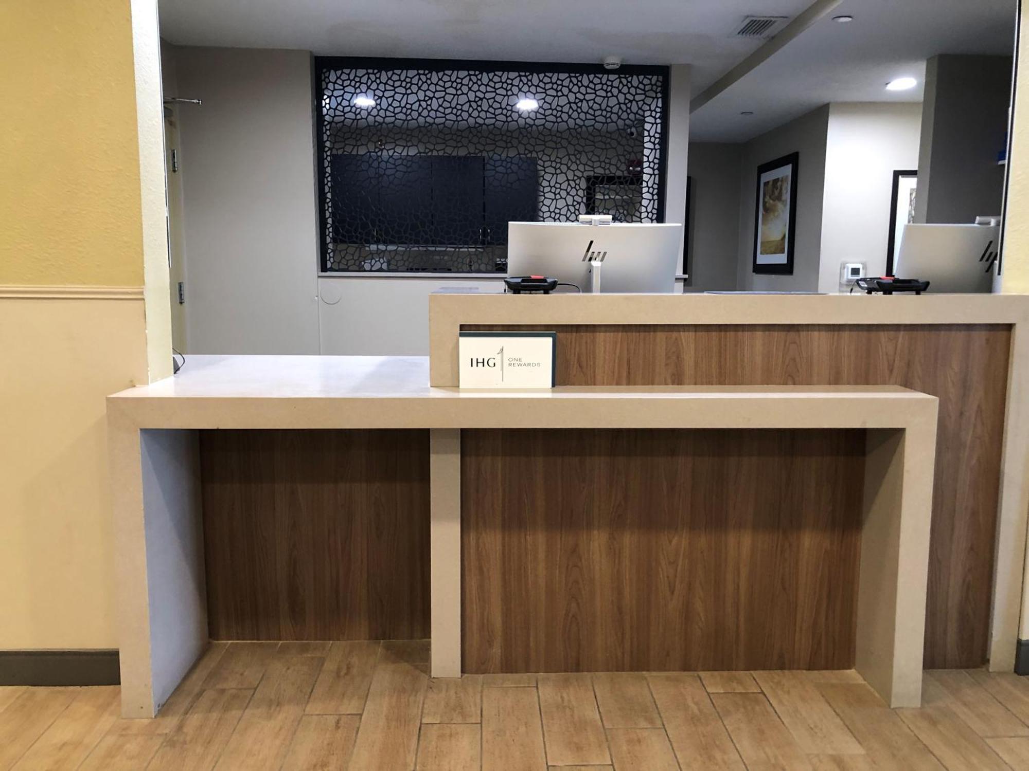 Candlewood Suites Fort Wayne - Nw, An Ihg Hotel Extérieur photo