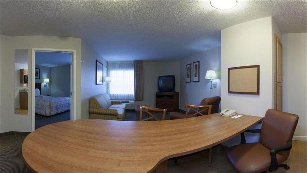 Candlewood Suites Fort Wayne - Nw, An Ihg Hotel Extérieur photo